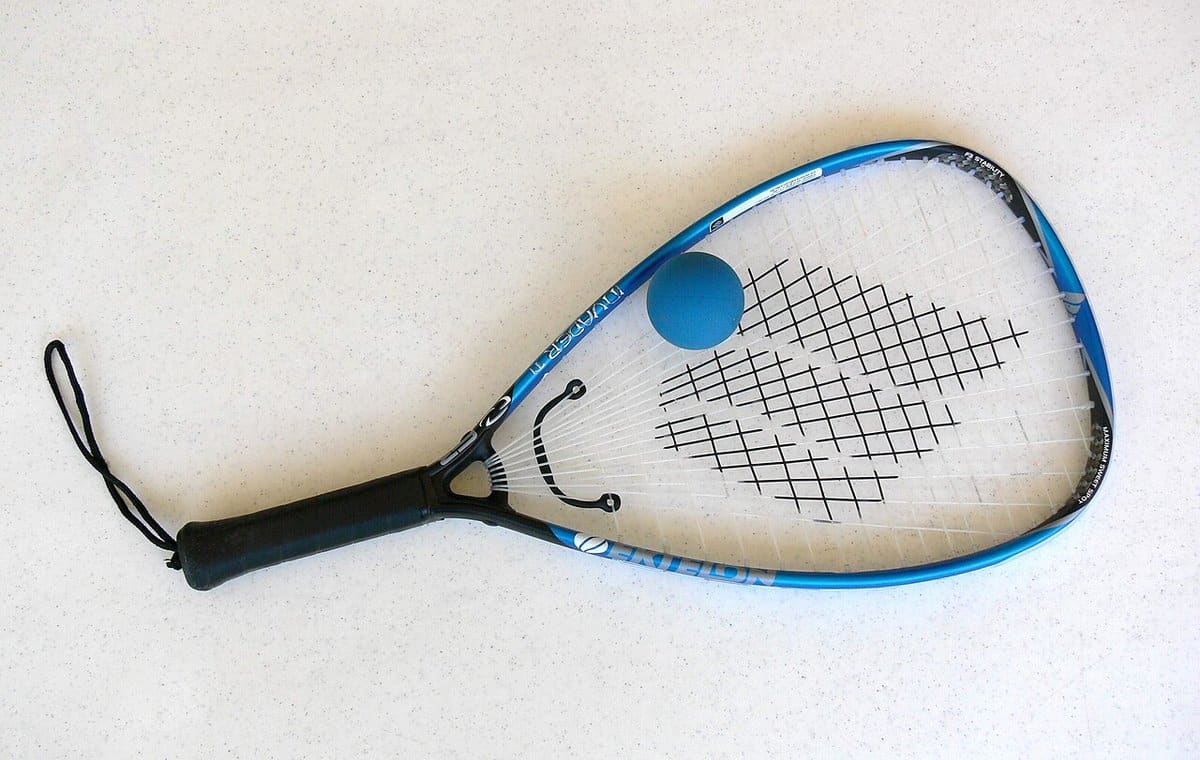 Racquetball racquet with a blue ball